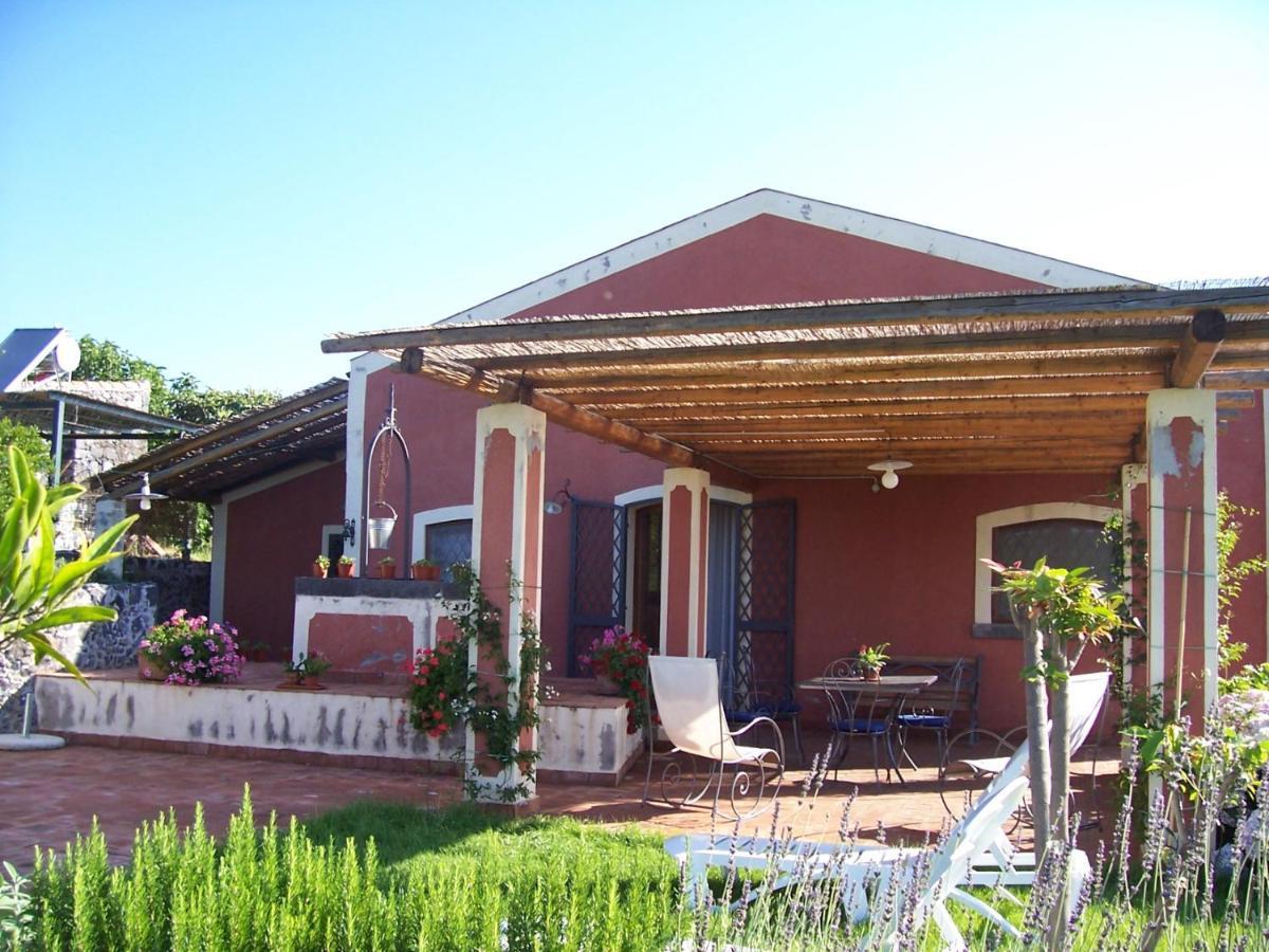 Agriturismo Le Case Di Civi Mascali Eksteriør bilde